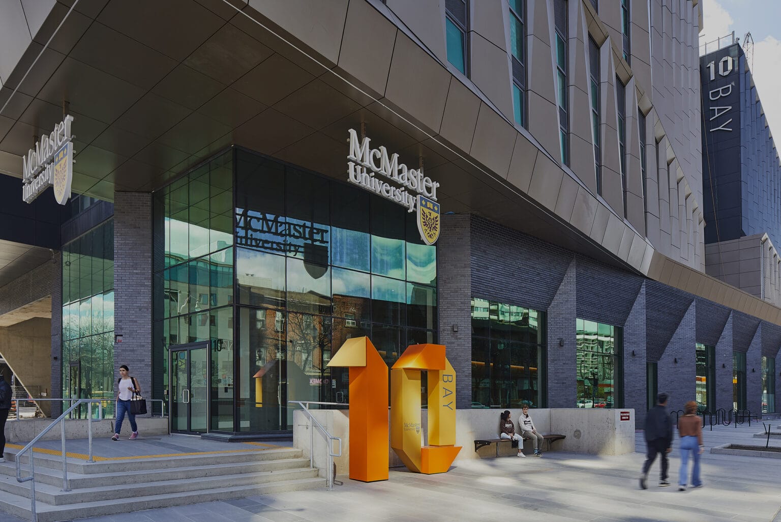 McMaster University 10 Bay Residence