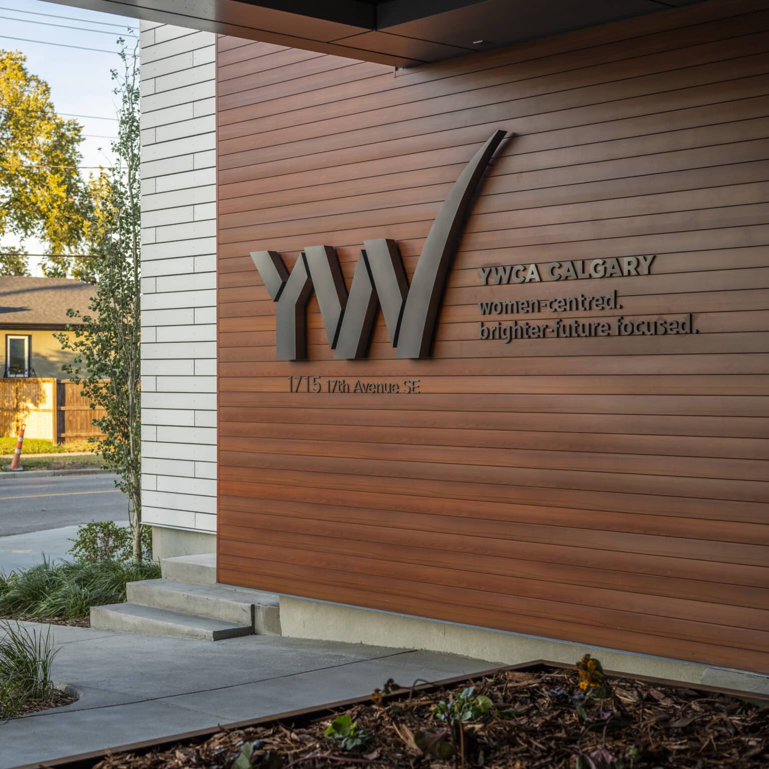 YW Calgary Hub Facility